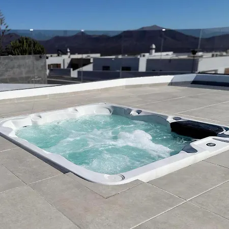 Villa Lovely Casa Deseada, Heated Pool, Jacuzzi, Bbq, Ping Pong Table *